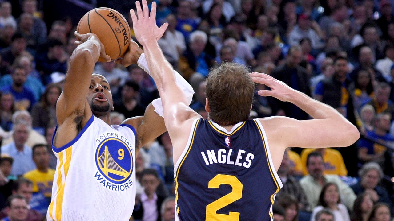 Warriors use fast start to cruise to easy win over Jazz